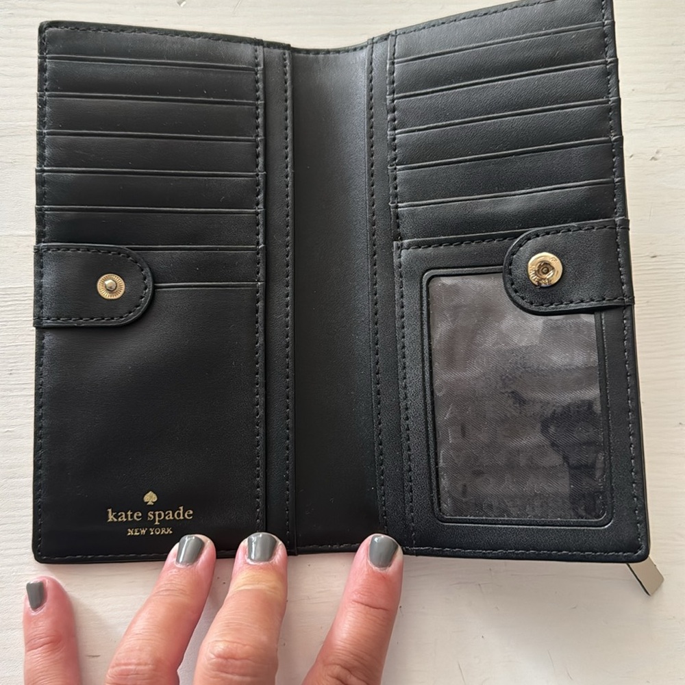 Kate Spade Wallet - Picture 4 of 4